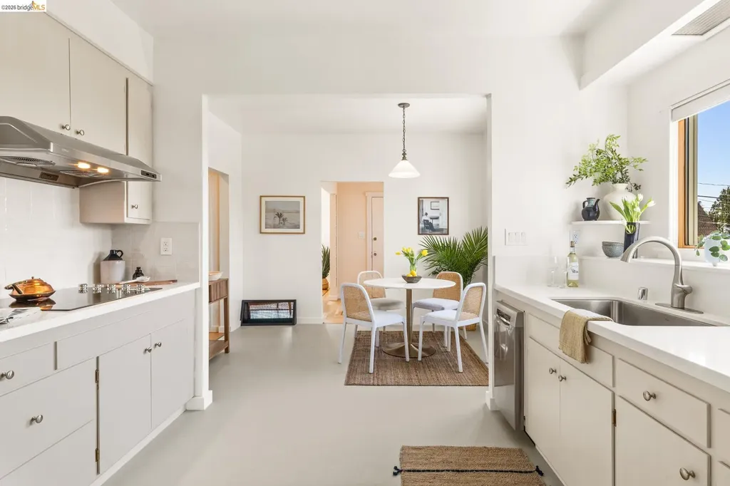 2434 Wilbur Street Oakland CA 94602