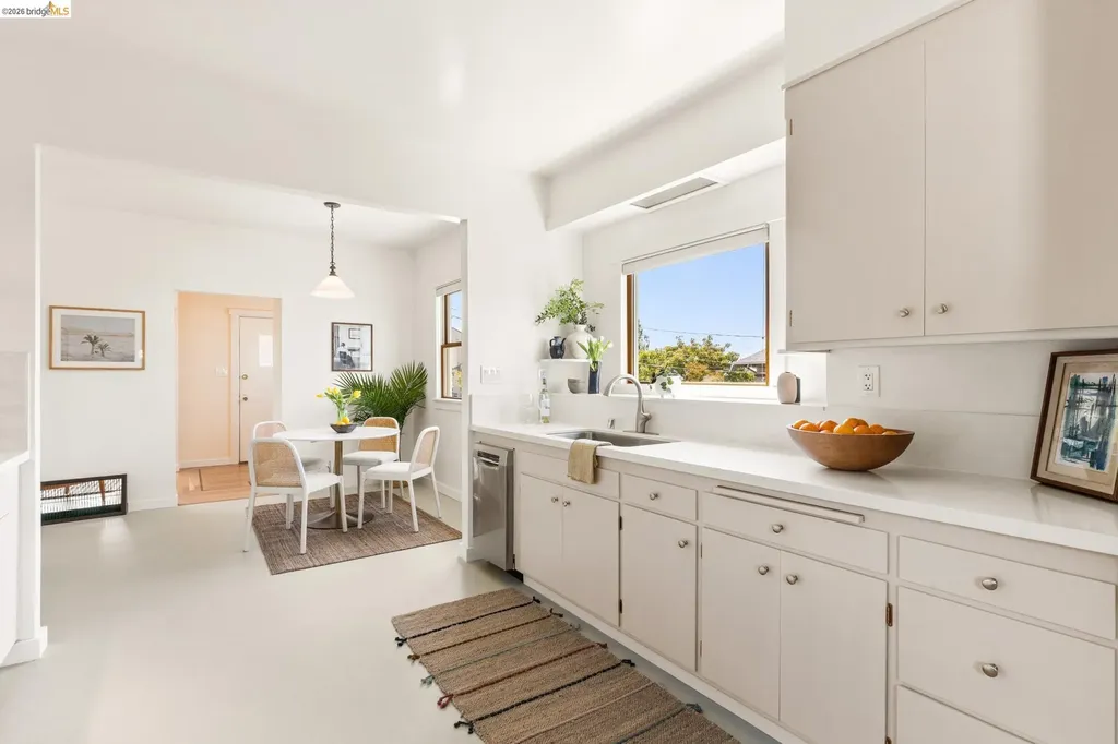 2434 Wilbur Street Oakland CA 94602