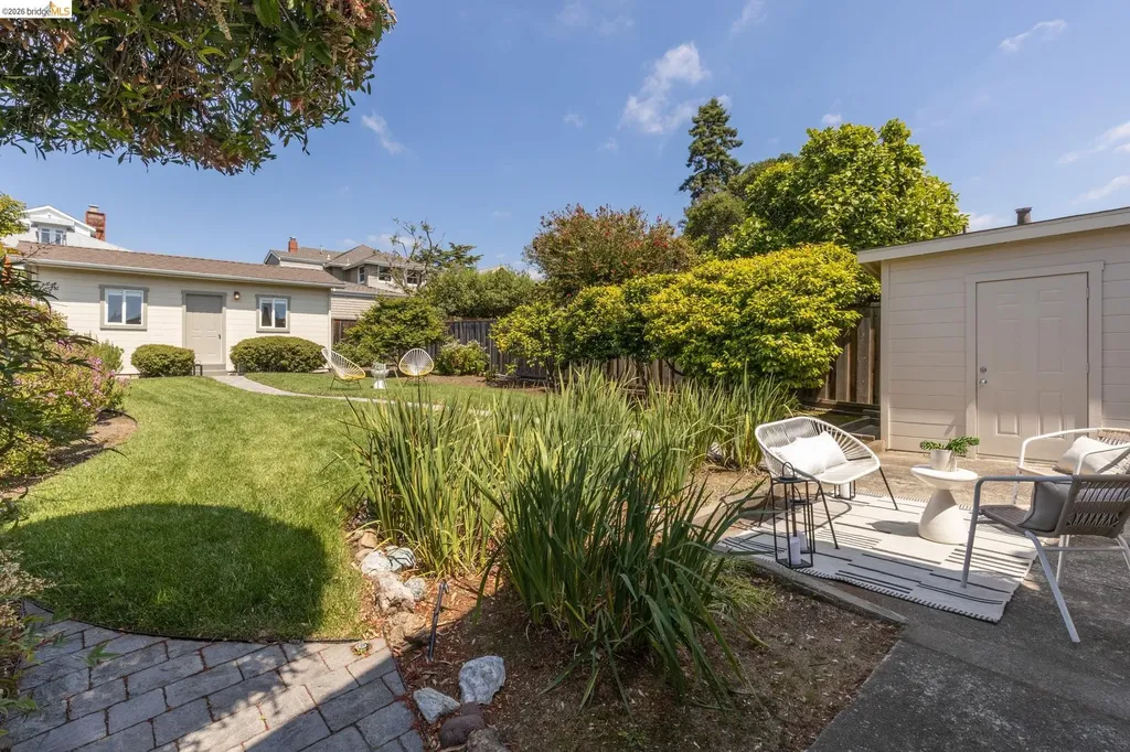 2434 Wilbur Street Oakland CA 94602