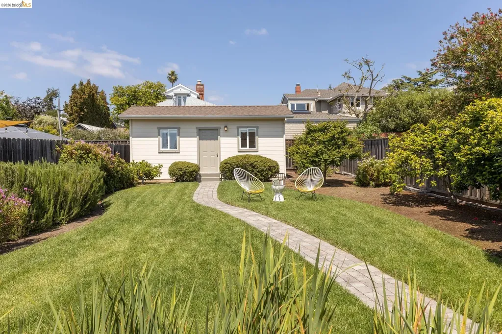 2434 Wilbur Street Oakland CA 94602