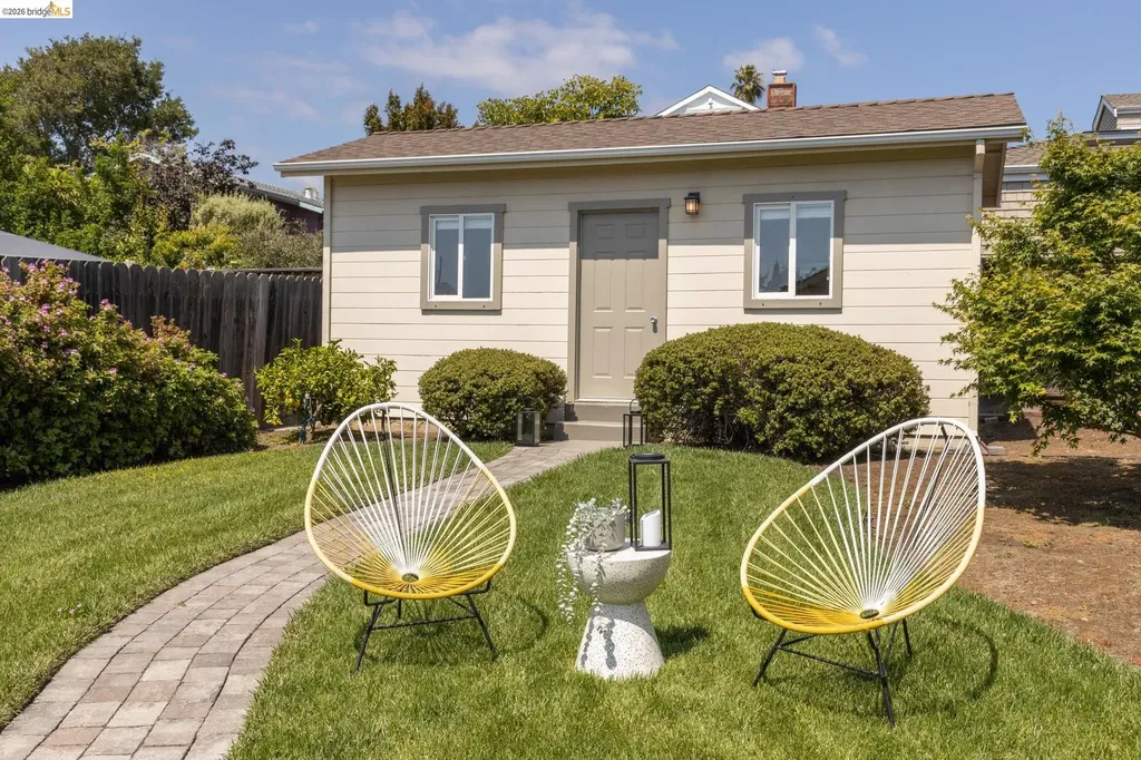 2434 Wilbur Street Oakland CA 94602
