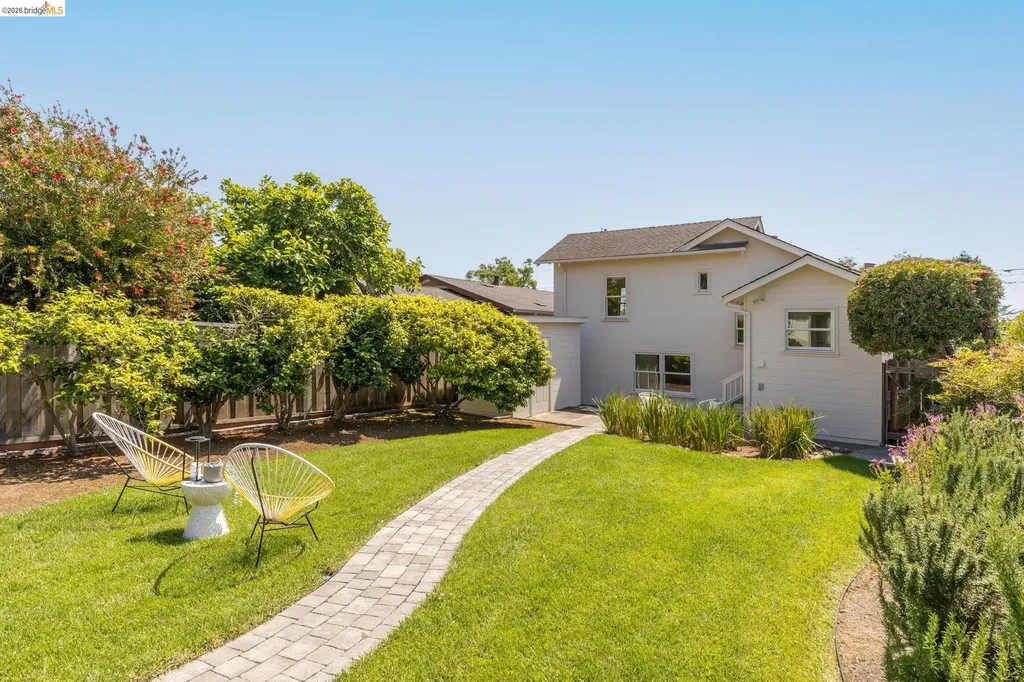 2434 Wilbur Street Oakland CA 94602