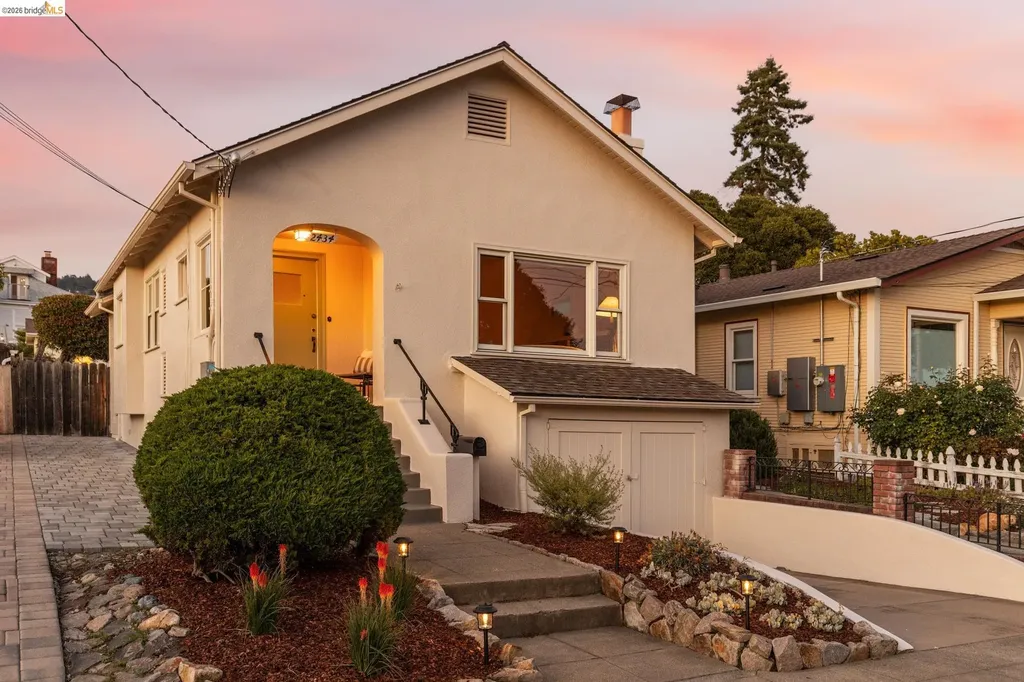2434 Wilbur Street Oakland CA 94602