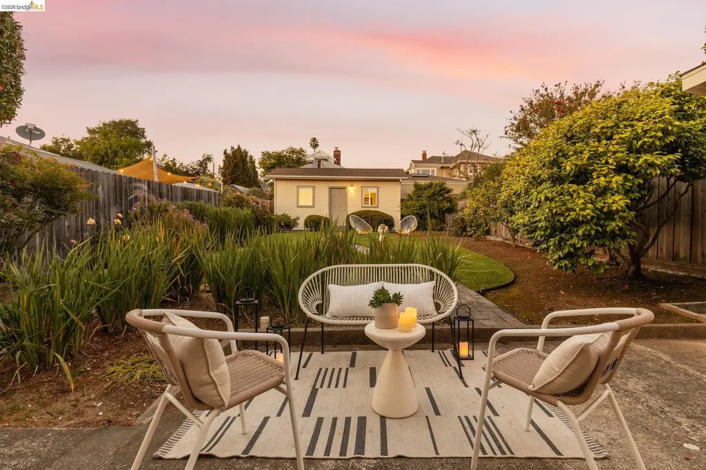 2434 Wilbur Street Oakland CA 94602