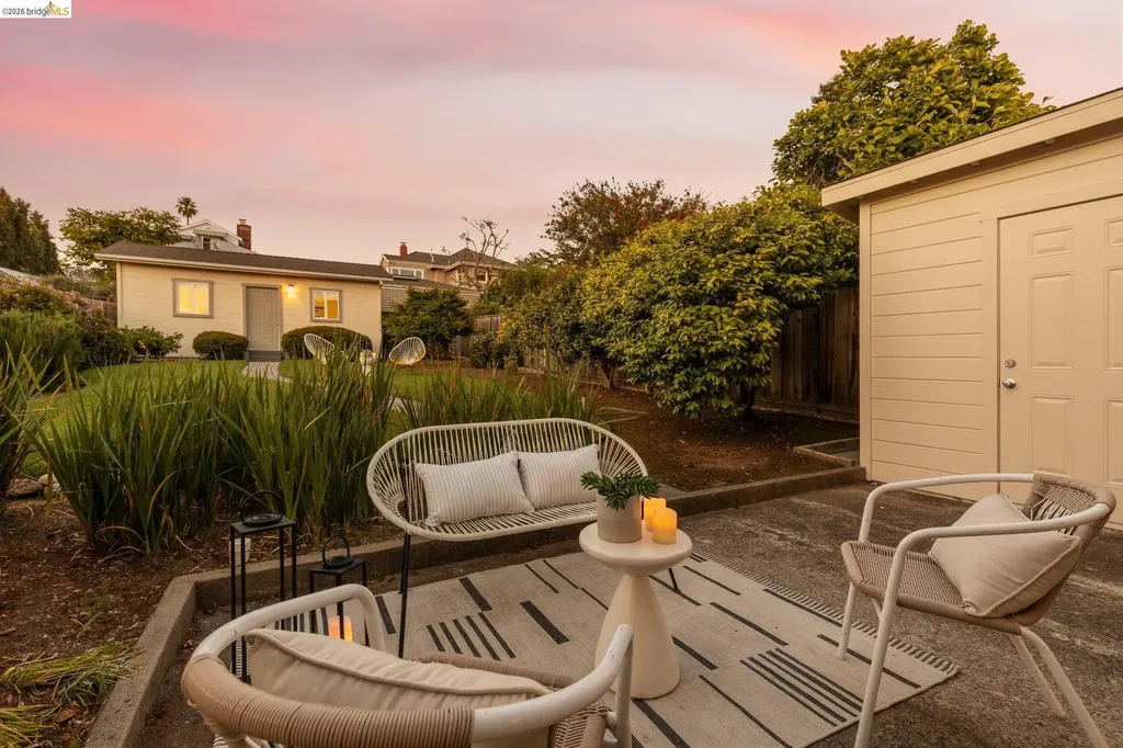 2434 Wilbur Street Oakland CA 94602