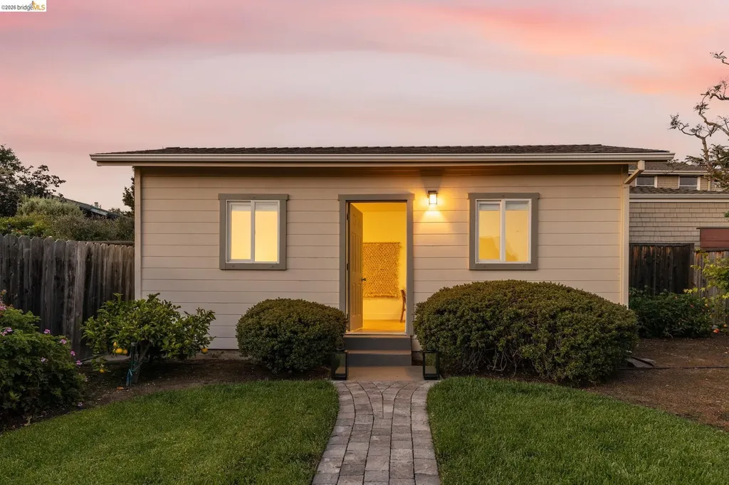 2434 Wilbur Street Oakland CA 94602