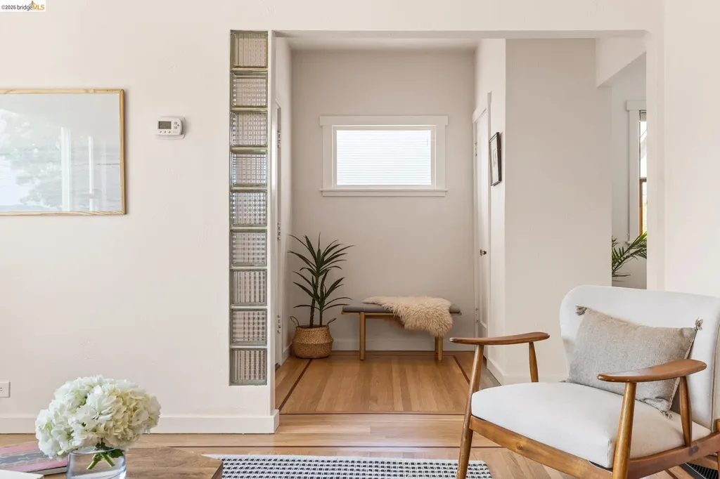 2434 Wilbur Street Oakland CA 94602