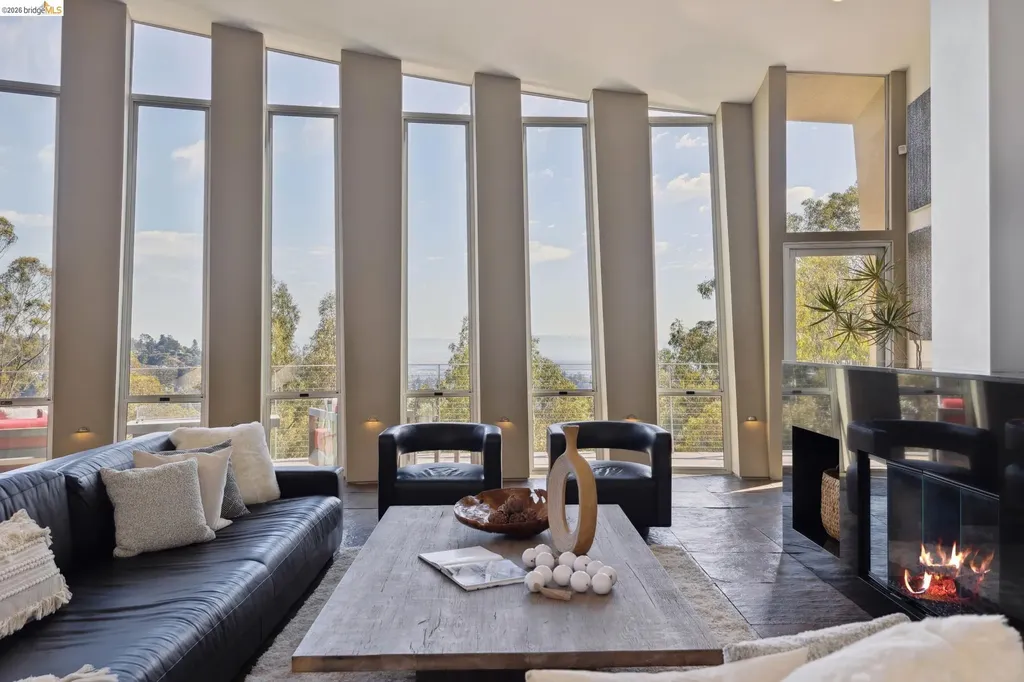 6343 Skyline Boulevard Oakland CA 94611