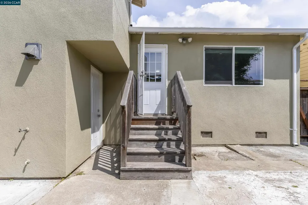 2520 Chanslor Avenue Richmond CA 94804