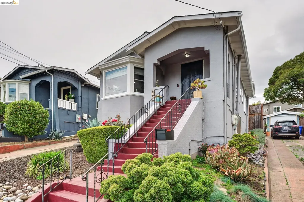 3039 Modesto Avenue Oakland CA 94619