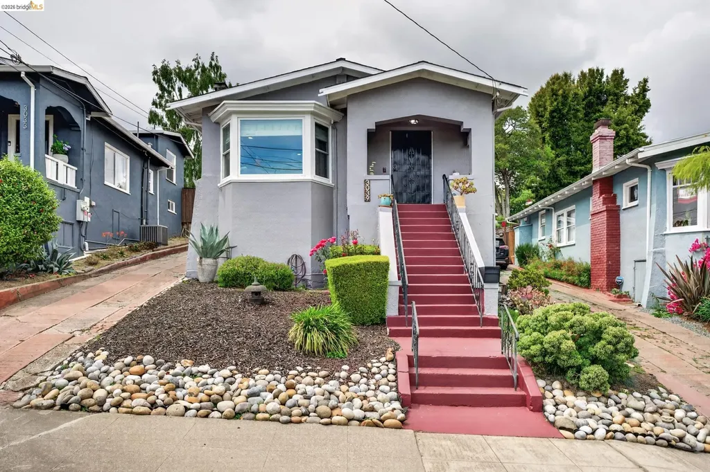 3039 Modesto Avenue Oakland CA 94619