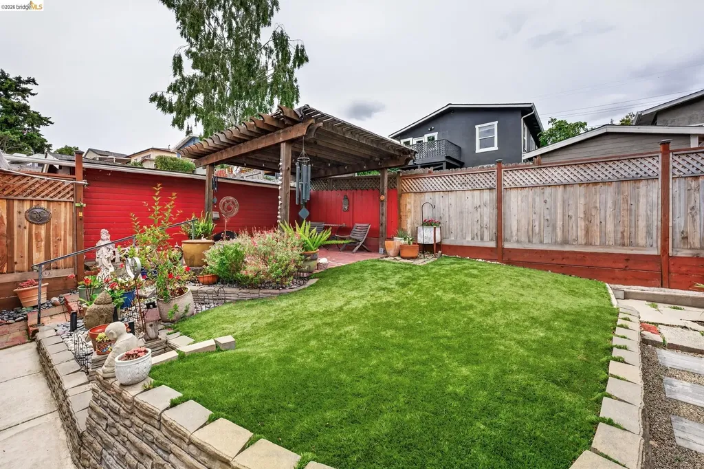 3039 Modesto Avenue Oakland CA 94619