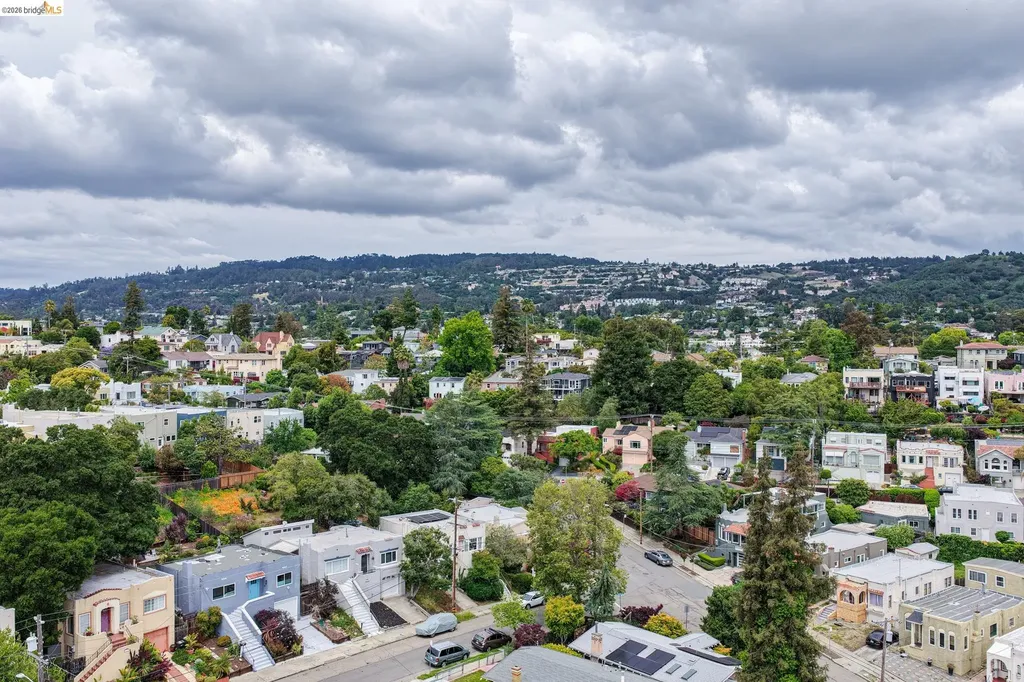 3039 Modesto Avenue Oakland CA 94619