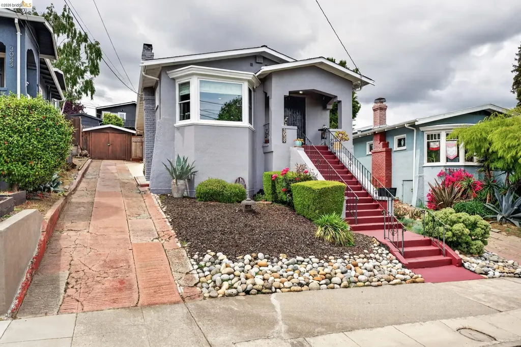 3039 Modesto Avenue Oakland CA 94619