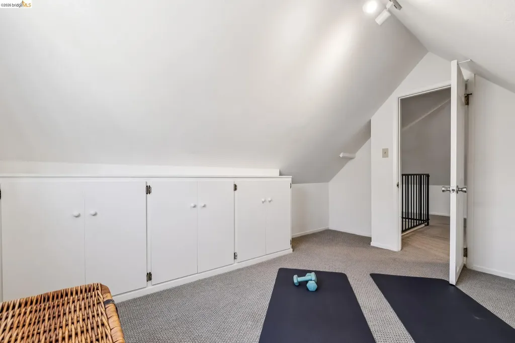 1165 Harvard Road Piedmont CA 94610