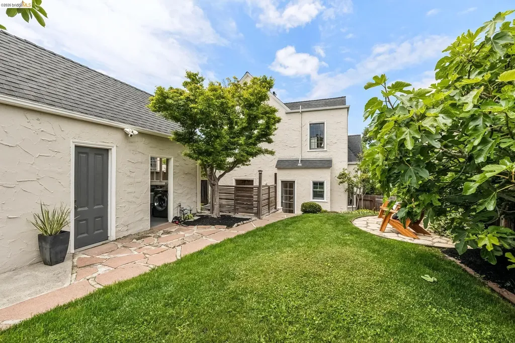 1165 Harvard Road Piedmont CA 94610