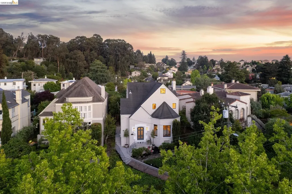 1165 Harvard Road Piedmont CA 94610