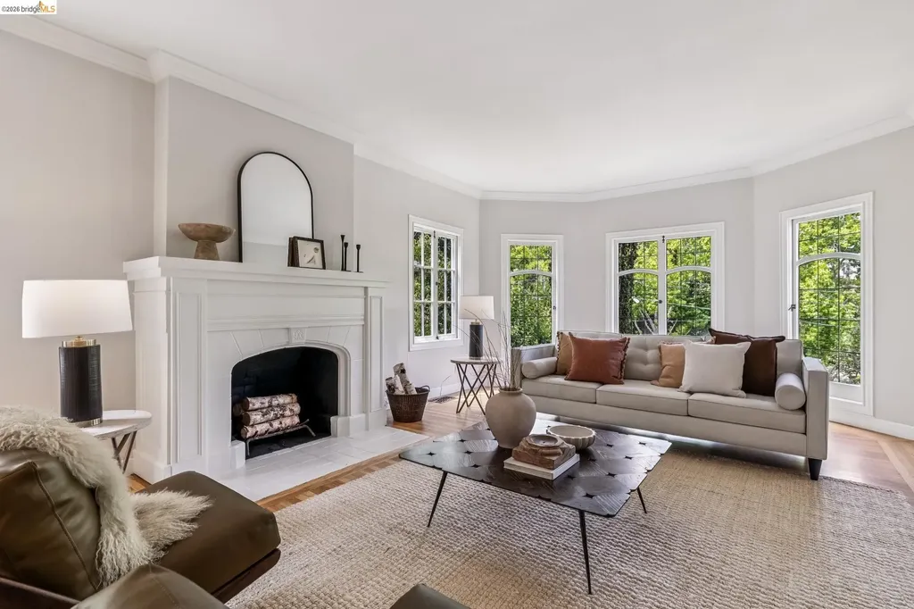 1165 Harvard Road Piedmont CA 94610