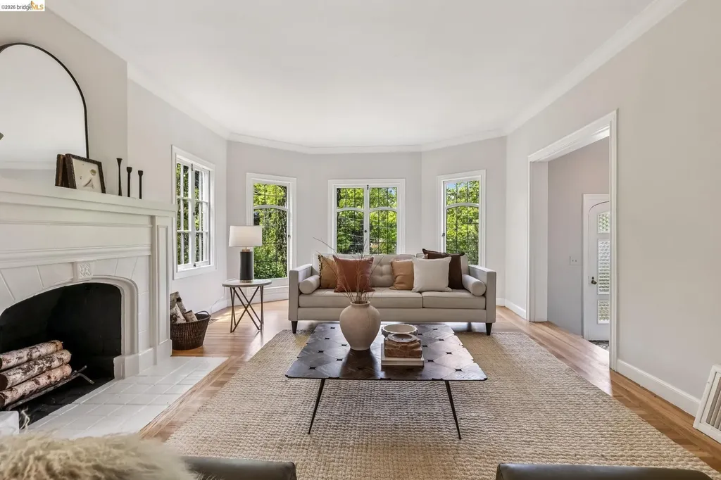 1165 Harvard Road Piedmont CA 94610