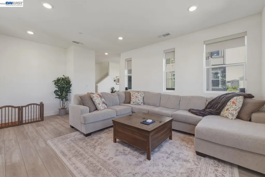 9274 Enterprise Drive Newark CA 94560