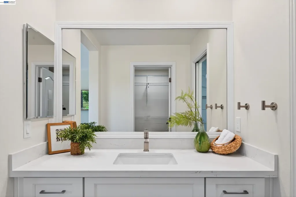 2011 Cedarwood Loop San Ramon CA 94582