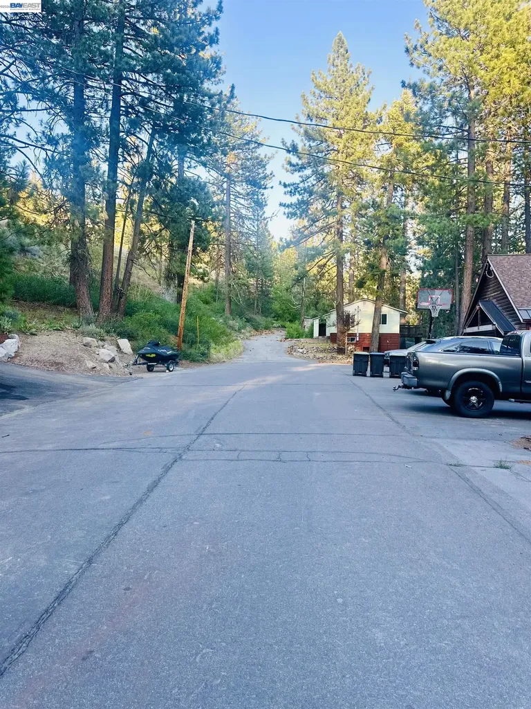 13273 Sierra Drive W Truckee CA 96161