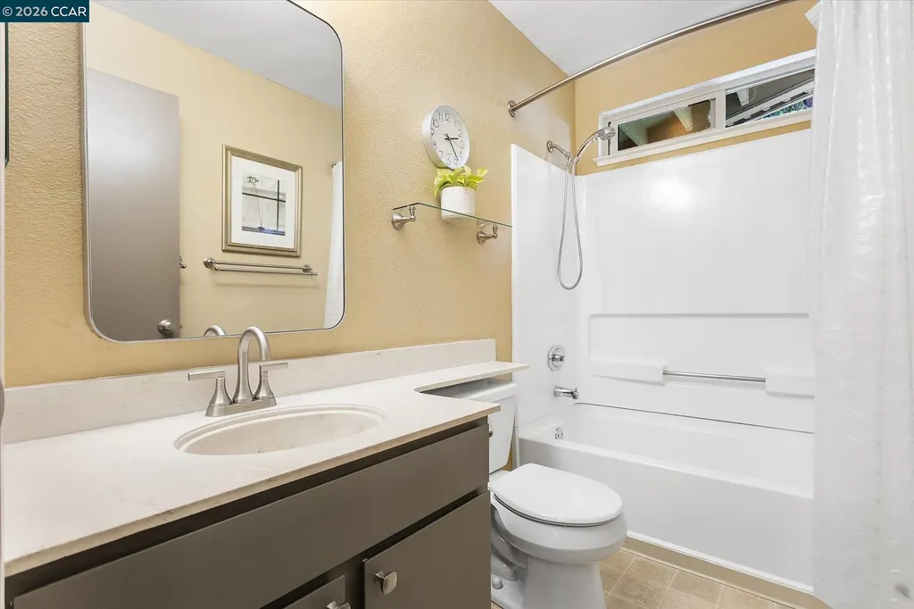 894 Lewelling Boulevard San Leandro CA 94579