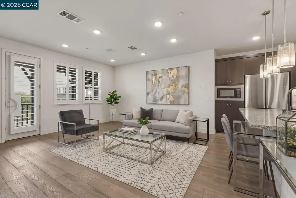 2737 5th Street Alameda CA 94501