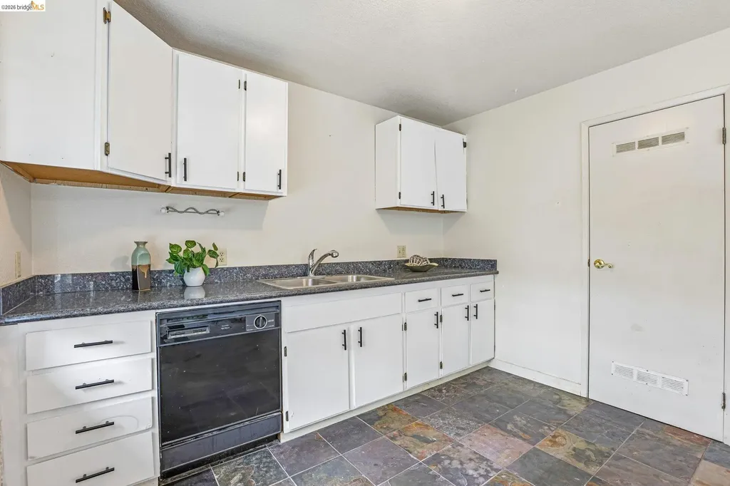 1917 Sequoia Drive Martinez CA 94553