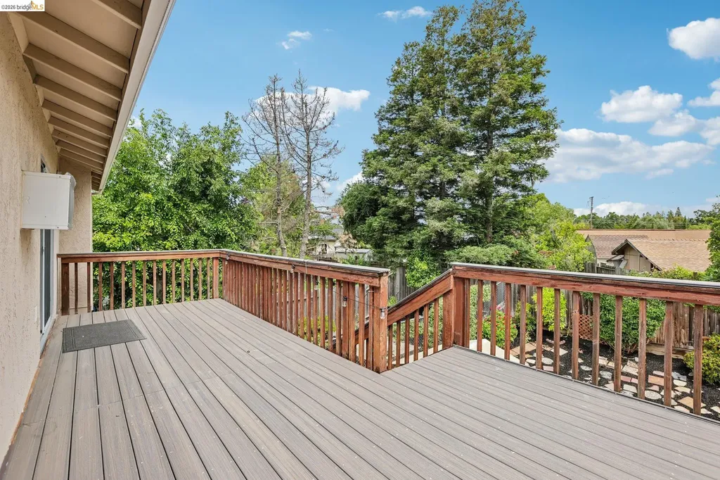 1917 Sequoia Drive Martinez CA 94553