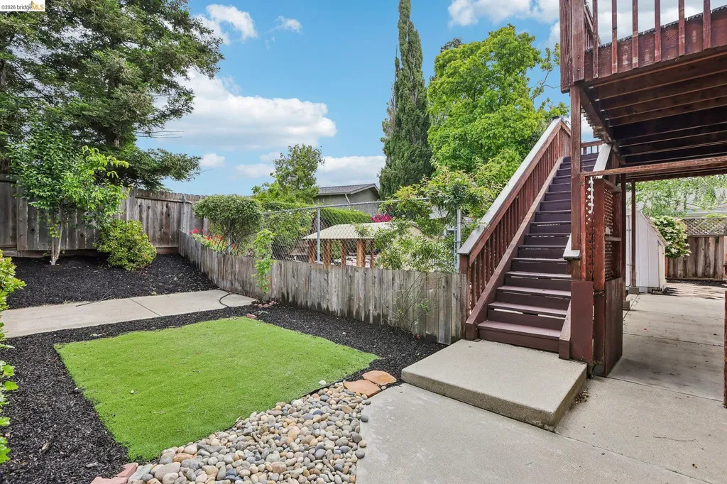 1917 Sequoia Drive Martinez CA 94553