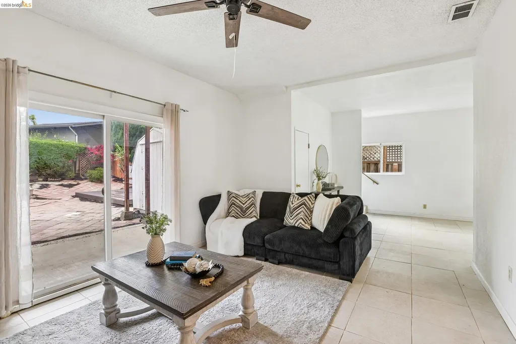 1917 Sequoia Drive Martinez CA 94553