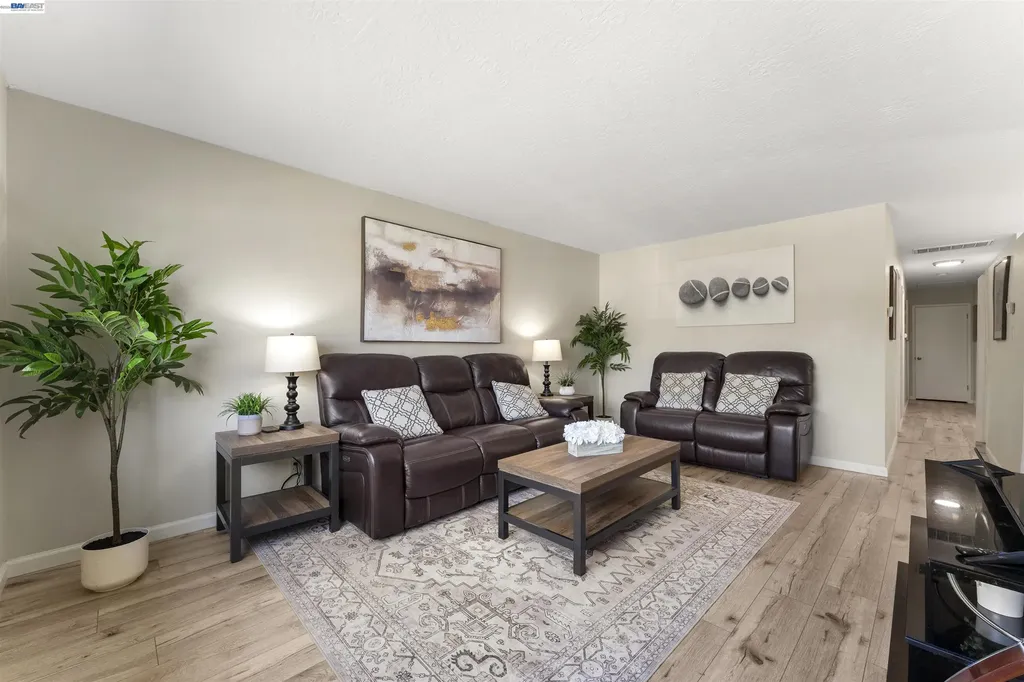 38811 Bonnie Way Fremont CA 94536