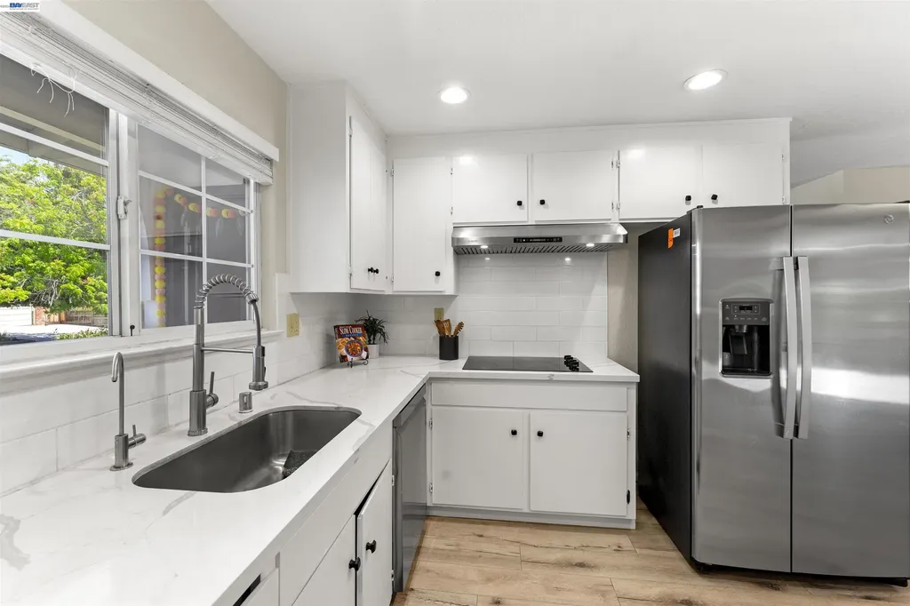 38811 Bonnie Way Fremont CA 94536