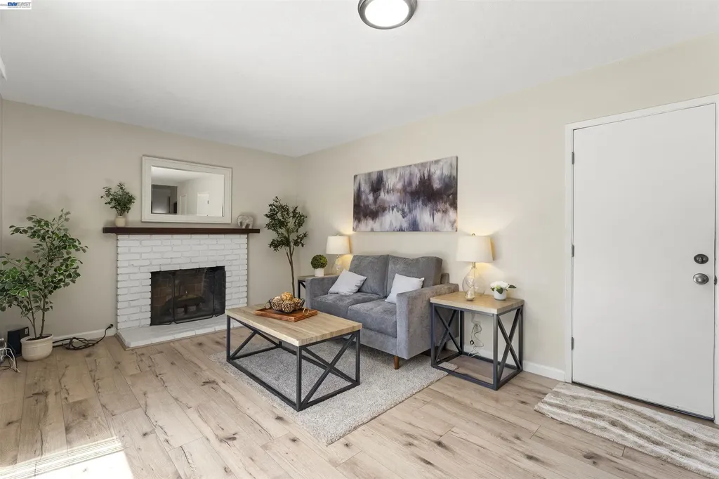 38811 Bonnie Way Fremont CA 94536