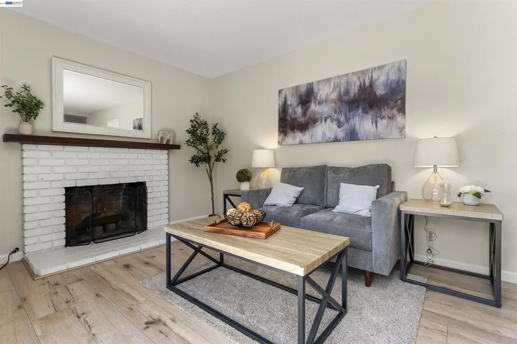 38811 Bonnie Way Fremont CA 94536