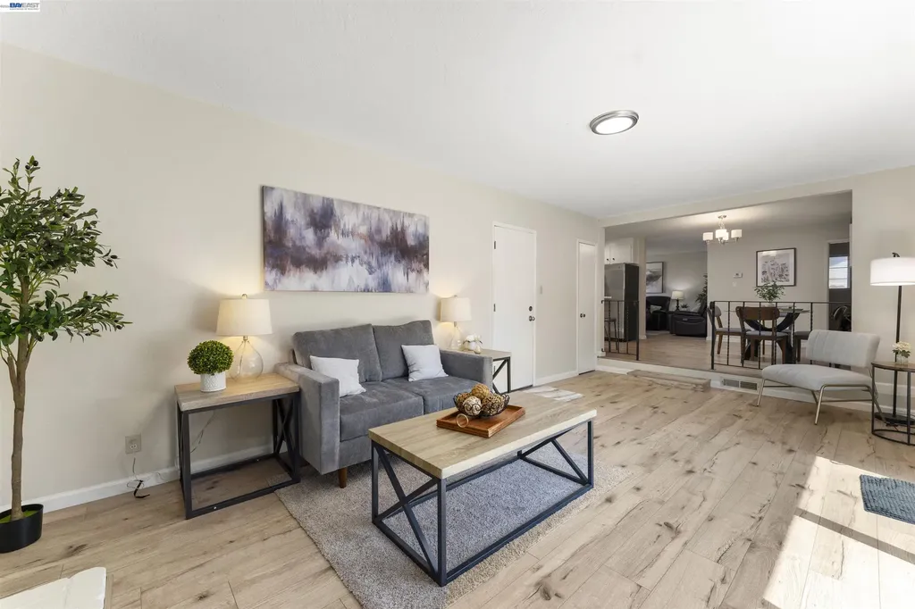 38811 Bonnie Way Fremont CA 94536