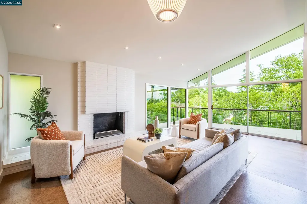 6 Donald Drive Orinda CA 94563