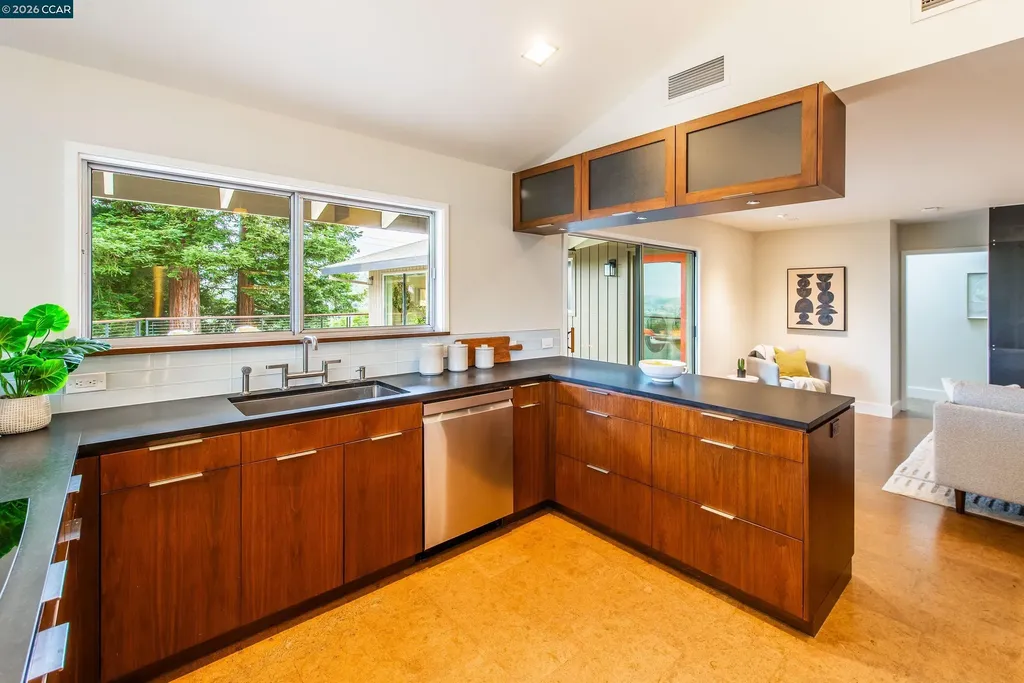 6 Donald Drive Orinda CA 94563