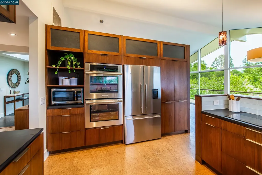 6 Donald Drive Orinda CA 94563