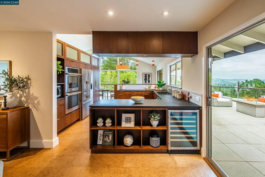 6 Donald Drive Orinda CA 94563