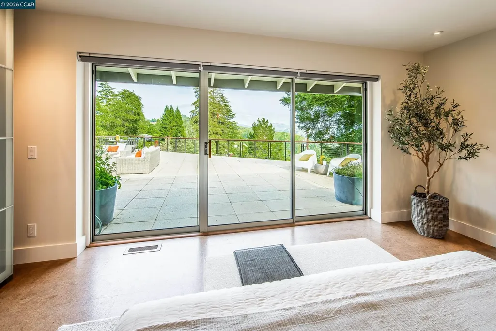 6 Donald Drive Orinda CA 94563