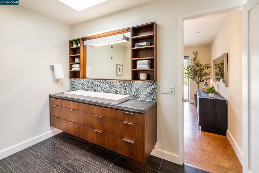 6 Donald Drive Orinda CA 94563