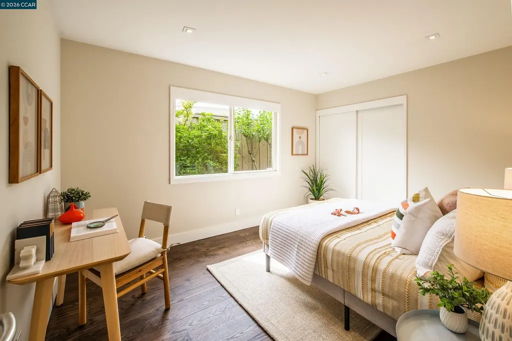 6 Donald Drive Orinda CA 94563
