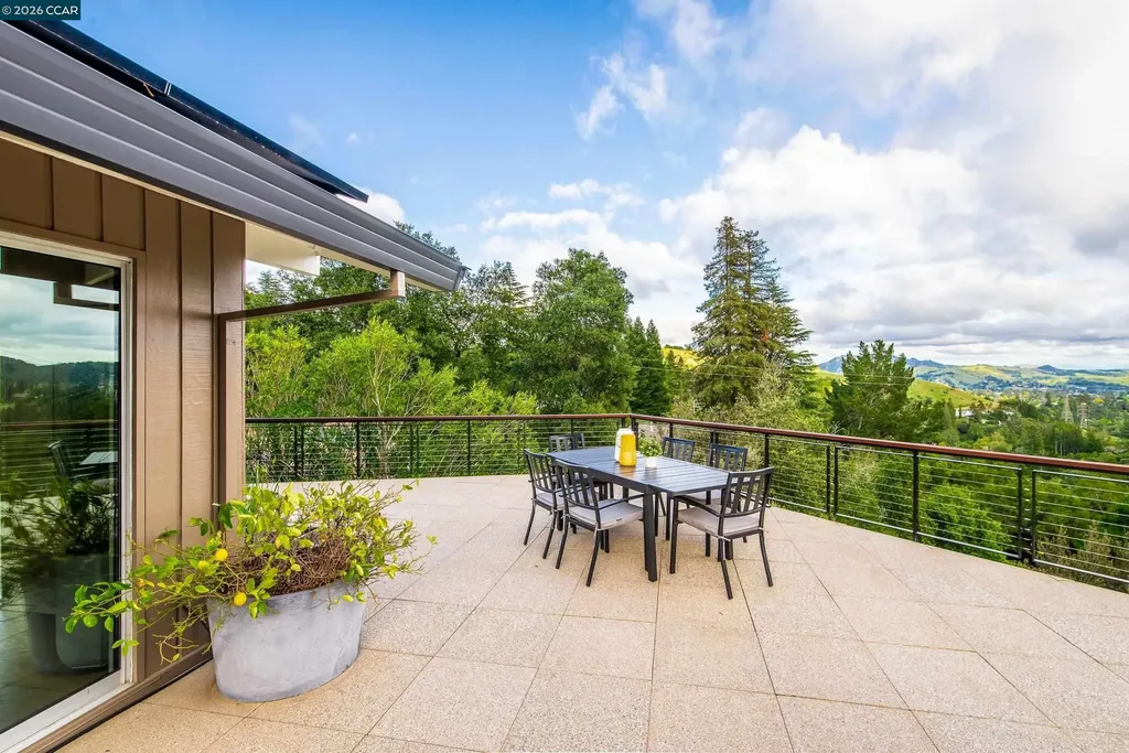 6 Donald Drive Orinda CA 94563