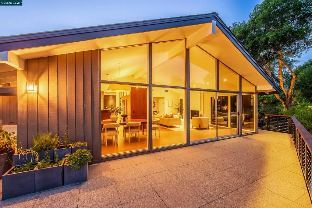 6 Donald Drive Orinda CA 94563