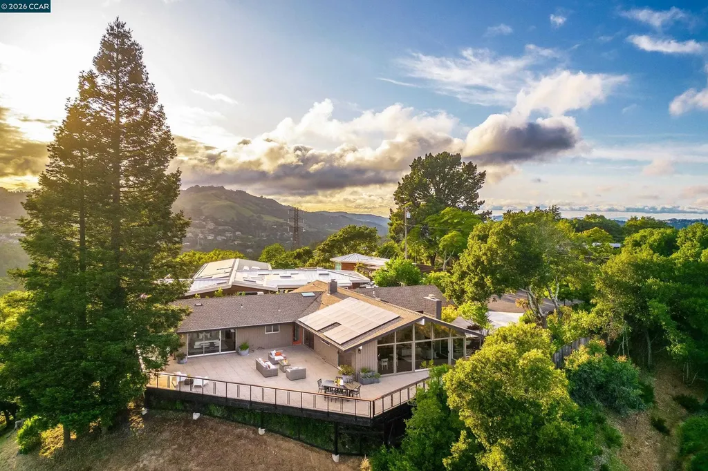 6 Donald Drive Orinda CA 94563