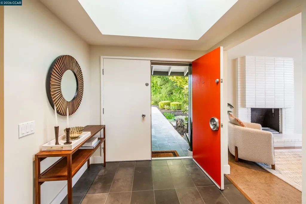 6 Donald Drive Orinda CA 94563
