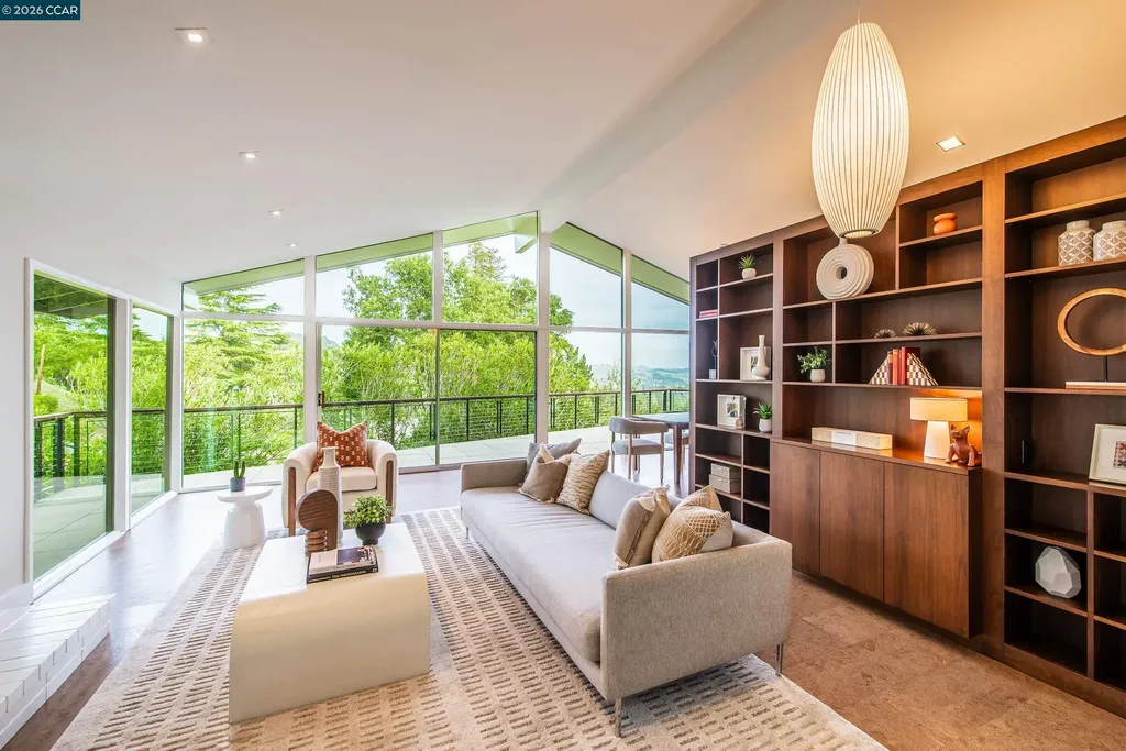 6 Donald Drive Orinda CA 94563