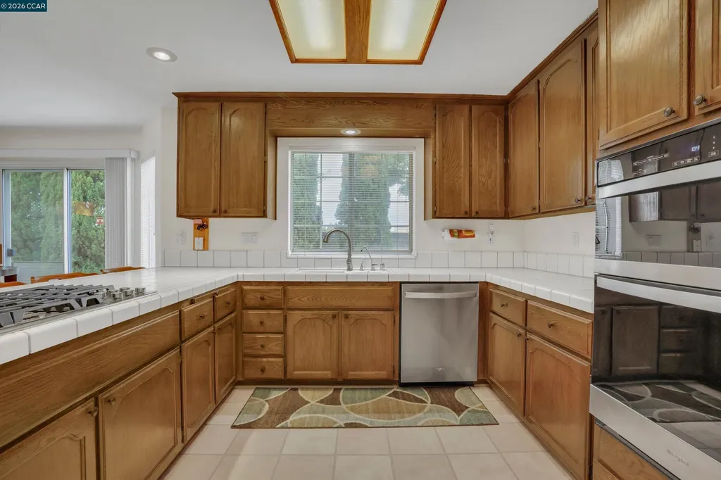160 Meadow Brook Court Oakley CA 94561